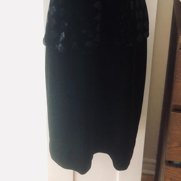 Algo Vintage Black Velvet Dress / Nightwear / Cocktail Dress Size 12 Canada - Picture 3 of 9